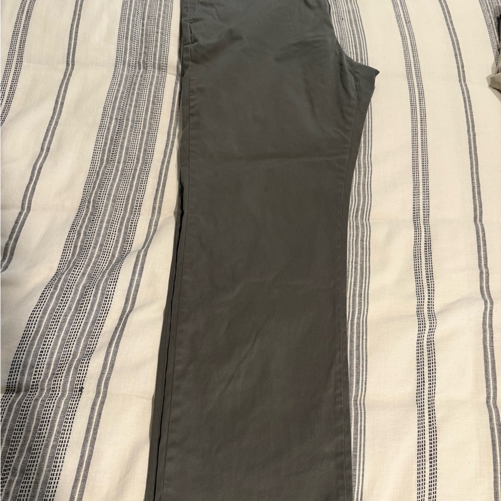 Banana Republic Men's Straight Gray Pants